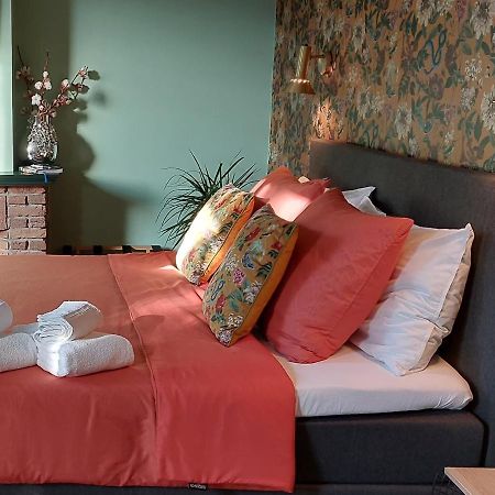 Stadsslaperij B&B Tilburg Eksteriør billede