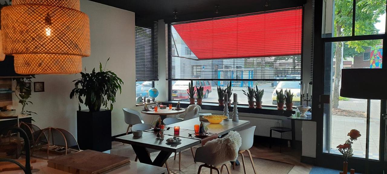 Stadsslaperij B&B Tilburg Eksteriør billede