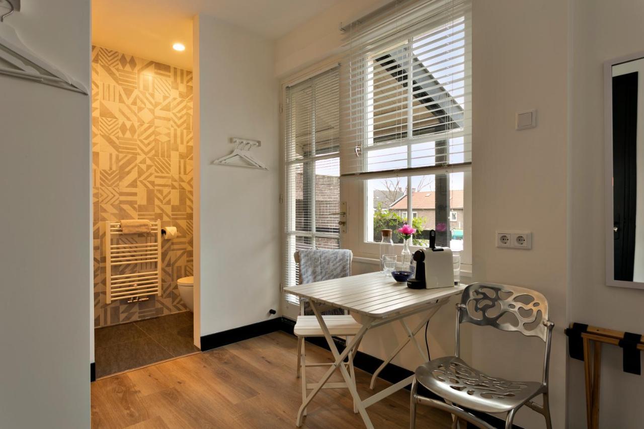 Stadsslaperij B&B Tilburg Eksteriør billede